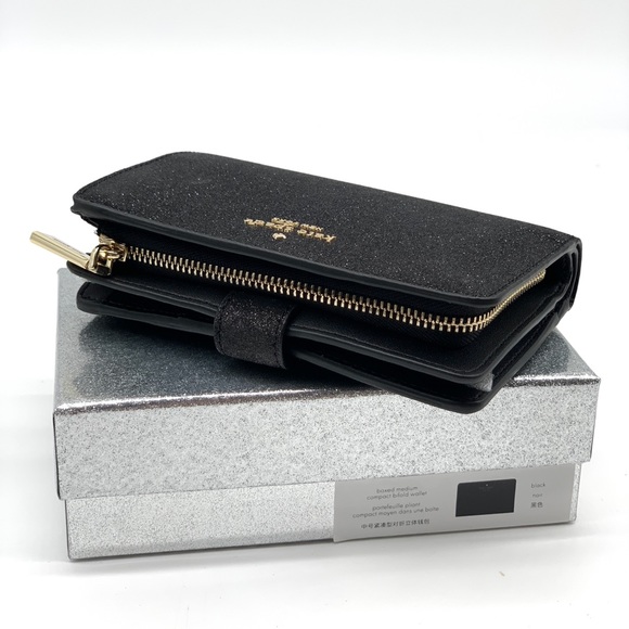 Kate Spade Shimmy Wallet - Picture 2 of 9